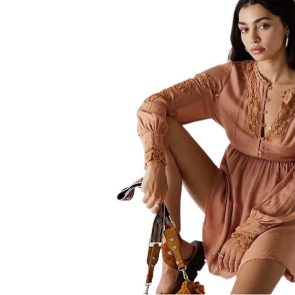 NEW Free People FP One Paige raw frayed hem mini dress Sable Sand Peach lace S - Picture 4 of 16